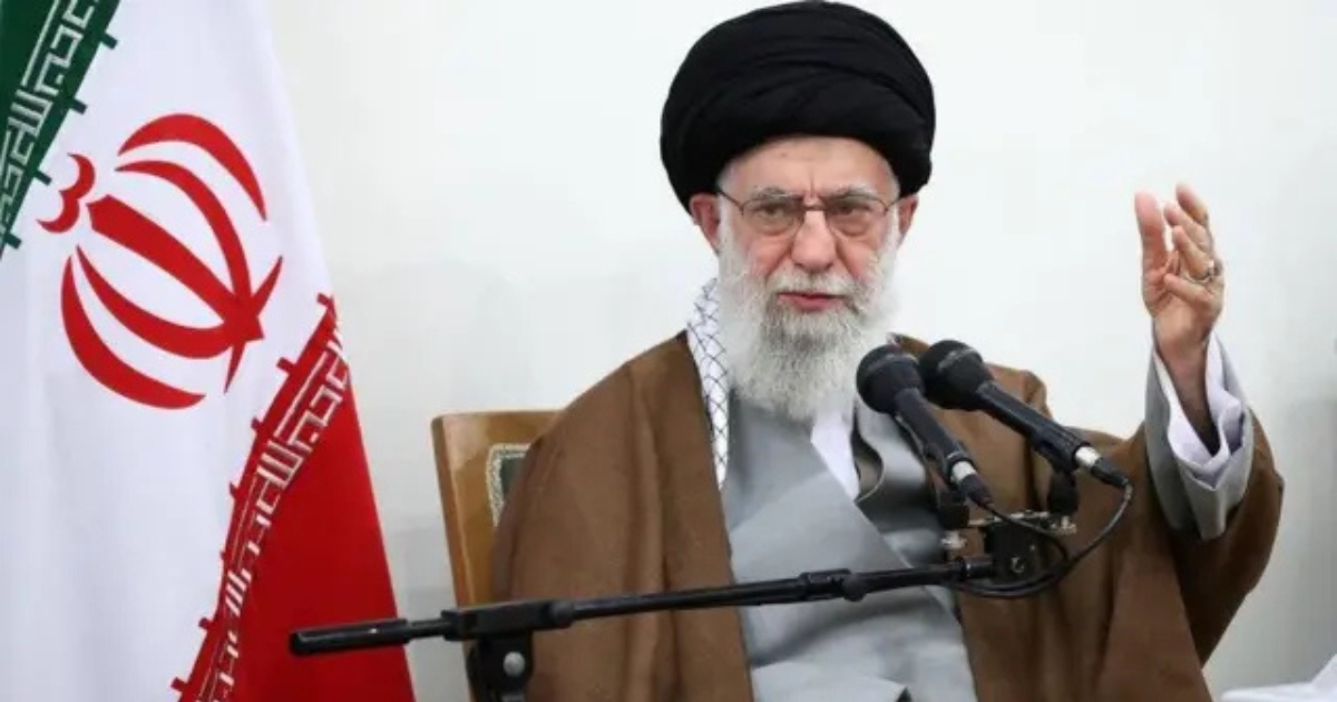 জায়নবাদী শাসনব্যবস্থা কার্যত ধ্বংস হয়ে গেছে,  বিজয়ের ঘোষণা দিলেন খামেনি