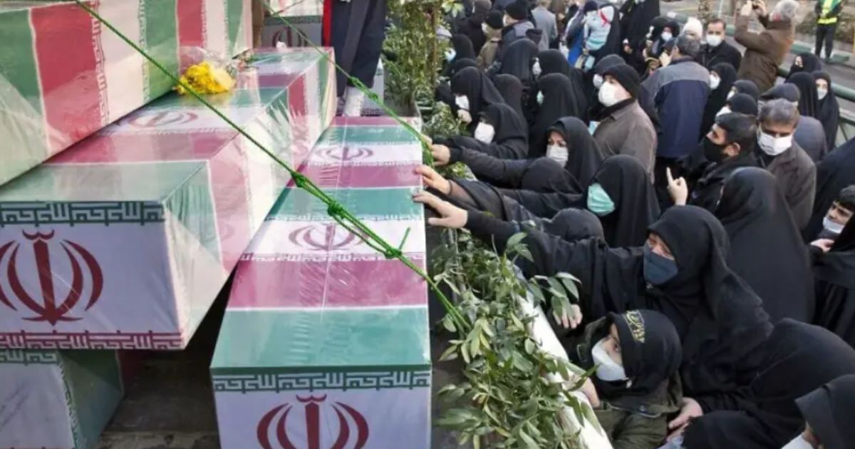 বিশ্বকে জানিয়ে দিচ্ছি, ইরান তাদের ‘বীর সন্তানদের’ মৃত্যু সহজে ভুলবে না,গর্জে উঠলো জনতা : ‘রক্তের বদলে রক্ত চাই’