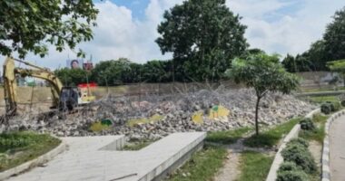 ভাঙা হয়েছে বিজয় সরণির ‘মৃত্যুঞ্জয়ী প্রাঙ্গণ’, হবে জুলাই স্মরণে ‘গণমিনার’