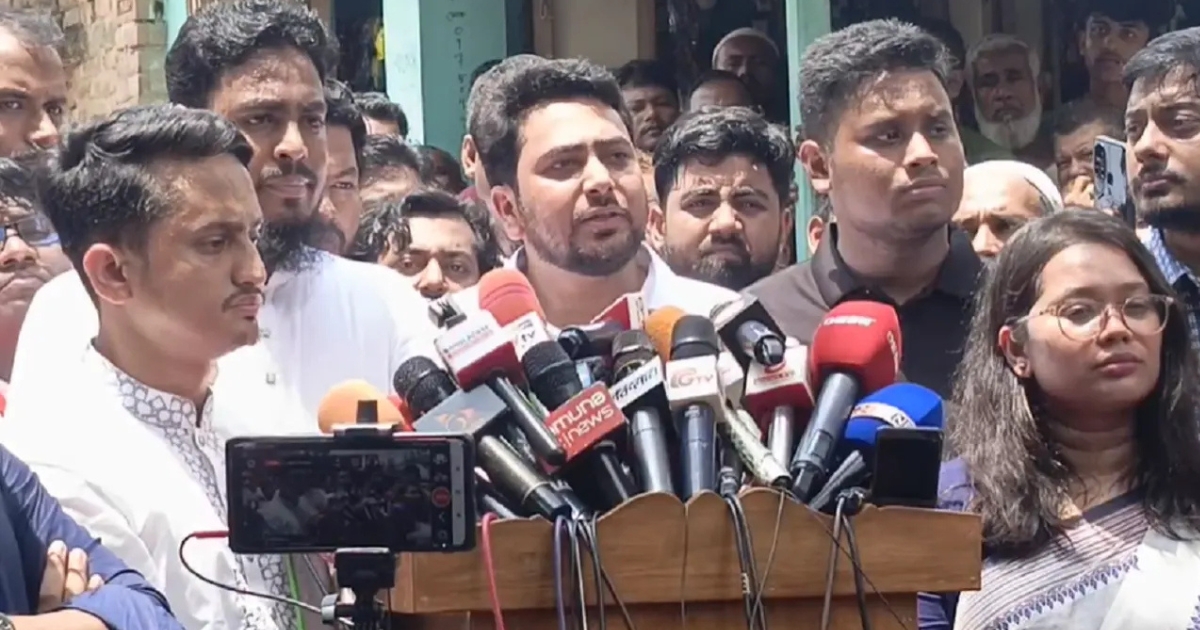 ফ্যাসিস্ট হাসিনার রাষ্ট্রপতি দায়িত্বে থাকতে পারেন না : নাহিদ