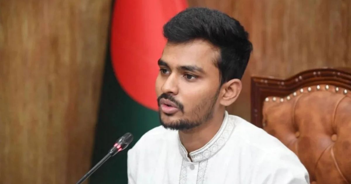 উপদেষ্টা আসিফের দু’টি অস্ত্রের লাইসেন্স কুমিল্লা থেকে ইস্যু হয়