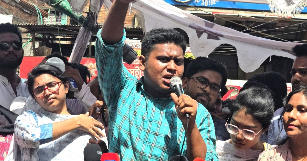 এবার আর ছাড় নয়,ছাত্ররা ঘরে ফিরে যায়নি, জুলাই শেষ হয়নি : হাসনাত আবদুল্লাহ