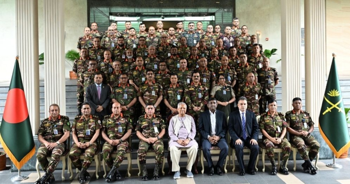 ‘সৎ ও রাজনৈতিক মতাদর্শের ঊর্ধ্বে থাকা অফিসাররা পদোন্নতির দাবিদার’ : ড. মুহাম্মদ ইউনূস