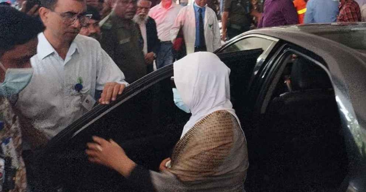 আহতদের দেখতে বার্ন ইনস্টিটিউটে স্বাস্থ্য উপদেষ্টা