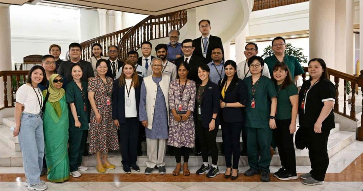 বিদেশি চিকিৎসক দলকে আন্তরিক ধন্যবাদ জানালেন প্রধান উপদেষ্টা