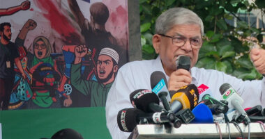 চাপে ফেলে বিএনপিকে বেকায়দায় ফেলা যাবে না,বিএনপি ভাঙবে না, দমবেও না : ফখরুল