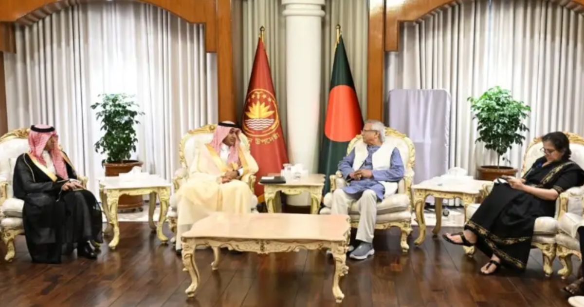 সৌদি যুবরাজের আমন্ত্রণে রিয়াদ সম্মেলনে যাচ্ছেন প্রধান উপদেষ্টা ড. মুহাম্মদ ইউনুস