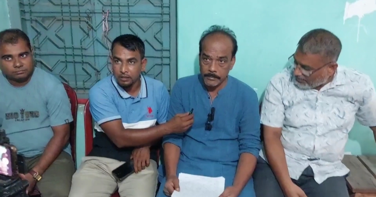 মেহেরপুর গণপূর্তর বিরুদ্ধে সংবাদ সম্মেলন