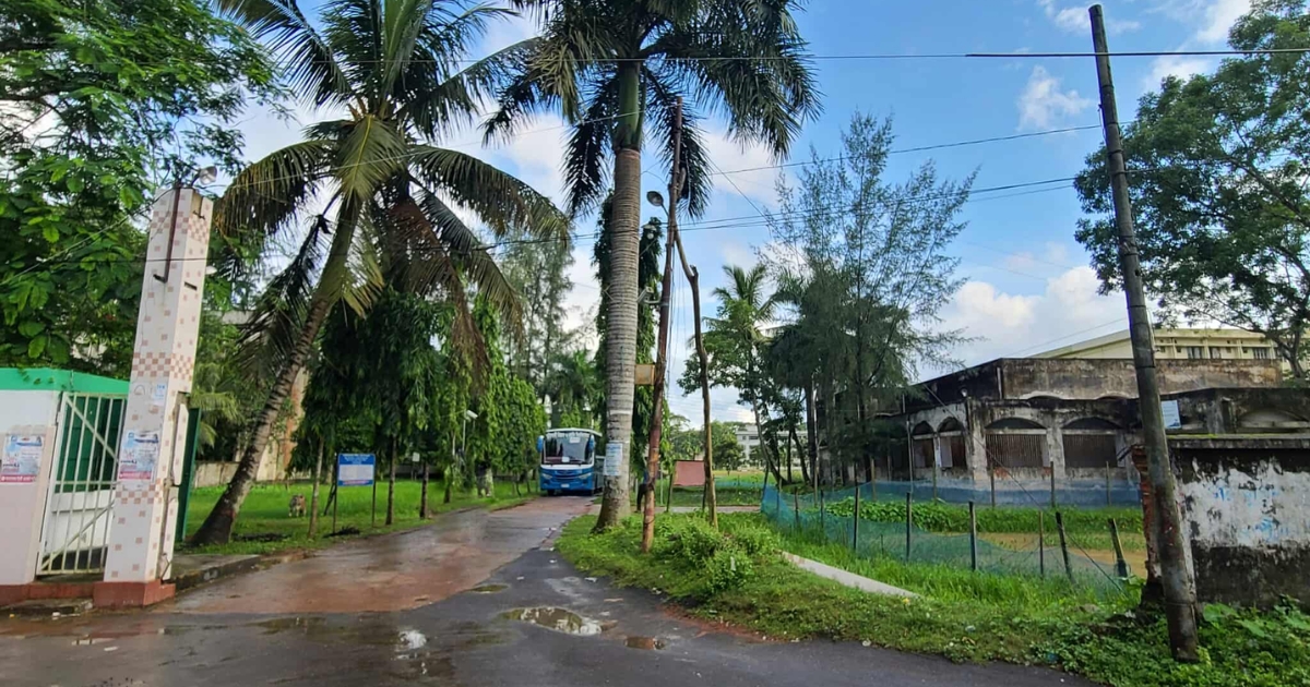 নিরাপত্তাহীন পবিপ্রবি বরিশাল ক্যাম্পাস: নেই মেইন গেট, উদ্বিগ্ন শিক্ষার্থীরারা