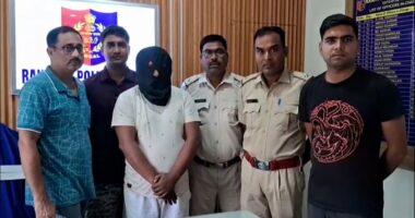 'হাসিনার পথেই ভারত পালালাম', ভারতে গ্রেফতার আ. লীগ মেয়র সোহেল