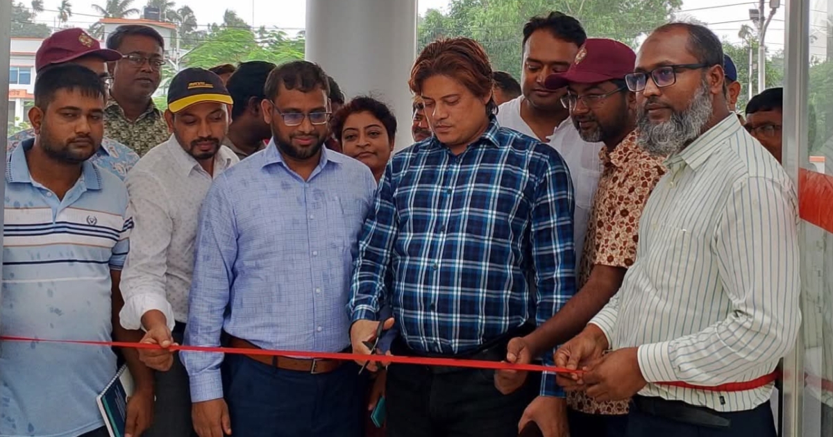 চিলাহাটি আইকনিক ভবনসহ স্থাপনা গুলি হস্তান্তর কার্যক্রমের শুভ সূচনা