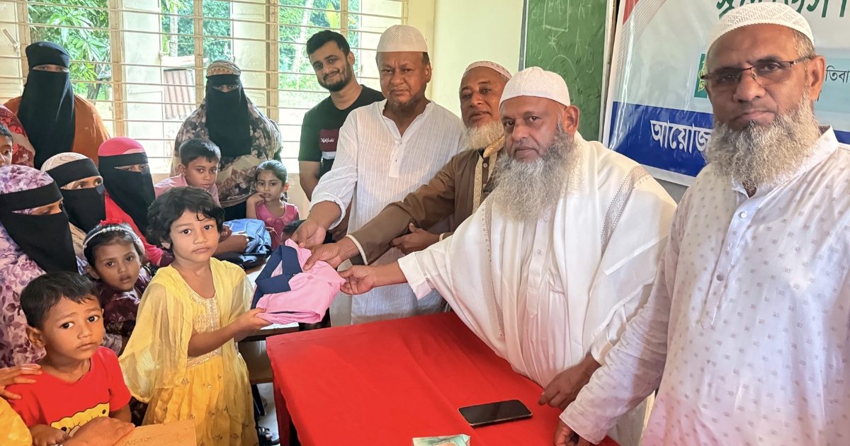 সেনবাগে সৈয়দ হারুন ফাউন্ডেশনের উদ্যোগে ১০০ শিক্ষার্থীর মাঝে স্কুল ড্রেস বিতরণ