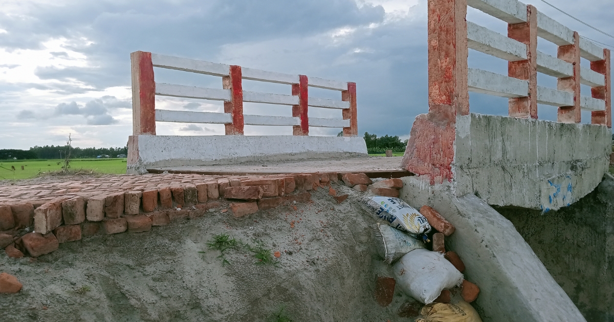 মুন্সিগঞ্জ টঙ্গীবাড়িতে উদ্বোধনের আগেই সেতুতে ফাটল