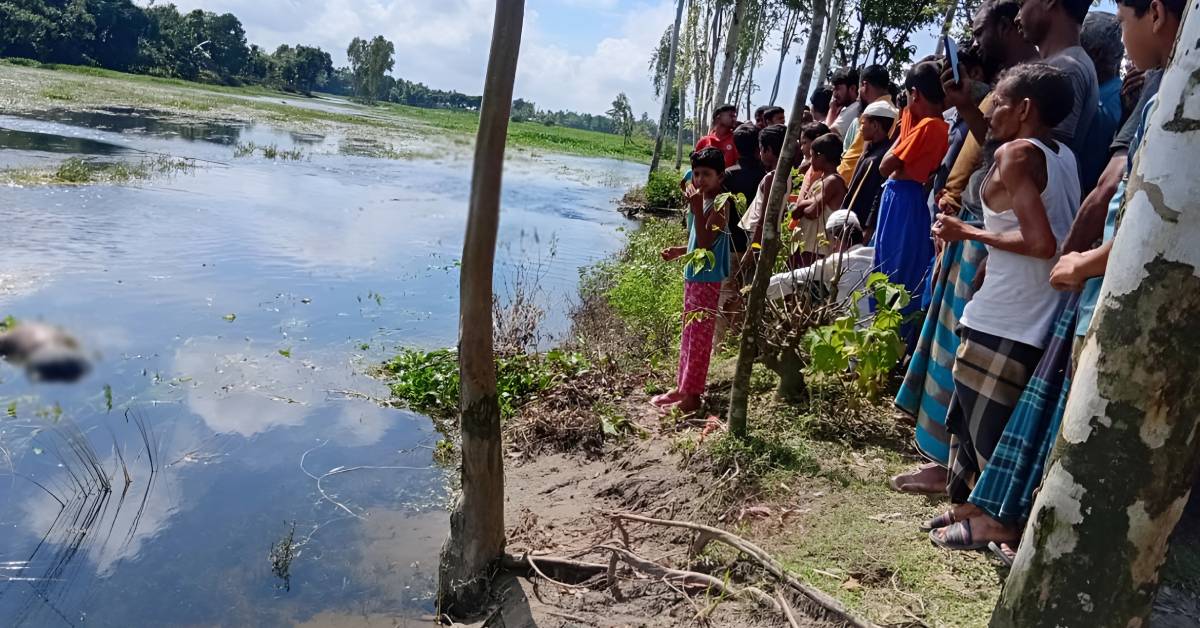 লালমনিরহাটের হাতীবান্ধায় সতিনদীতে রহস্যজনভাবে অটোরিকশা চালকের লাশ উদ্ধার