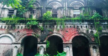 আমতলীতে ব্রিটিশ আমলের স্থাপত্য, অবহেলায় হারাচ্ছে ঐতিহ্যের রূপ