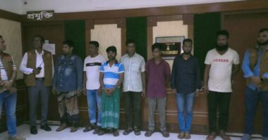 মুন্সিগঞ্জে ছিনতাইকারী ইজিবাক সহ চক্রের ৭ সদস্য গ্রেফতার