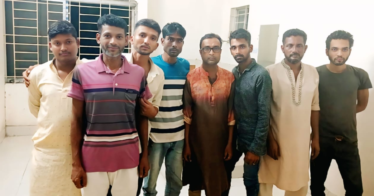 দিনাজপুরে চিকিৎসককে মারধর, স্বেচ্ছাসেবক দল নেতাসহ গ্রেফতার ১০