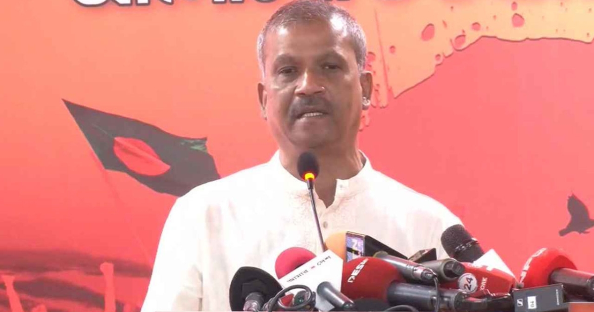 ঘৃণাই হবে আমাদের প্রতিশোধ,বিচার হলেও হাসিনাকে দেশে ফিরিয়ে আনা সম্ভব হবে না : আসিফ নজরুল