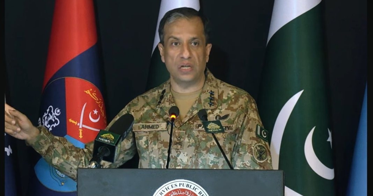 ভারতের যেকোনো জায়গায় পাকিস্তান আঘাত হানবে : আহমেদ শরীফ