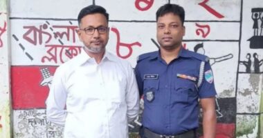 থানায় ঢুকে পুলিশকে ‘হুমকি’, জামায়াত নেতা গ্রেপ্তার