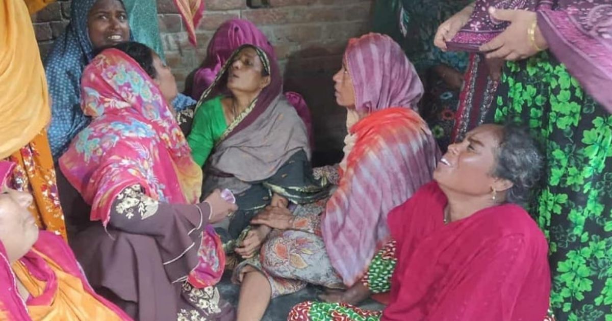 এক ঘরে চারজনের মৃত্যু, কবর দুই গ্রামে