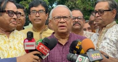 আওয়ামী আমলের প্রশাসন দিয়ে সুষ্ঠু নির্বাচন সম্ভব নয়: রিজভী