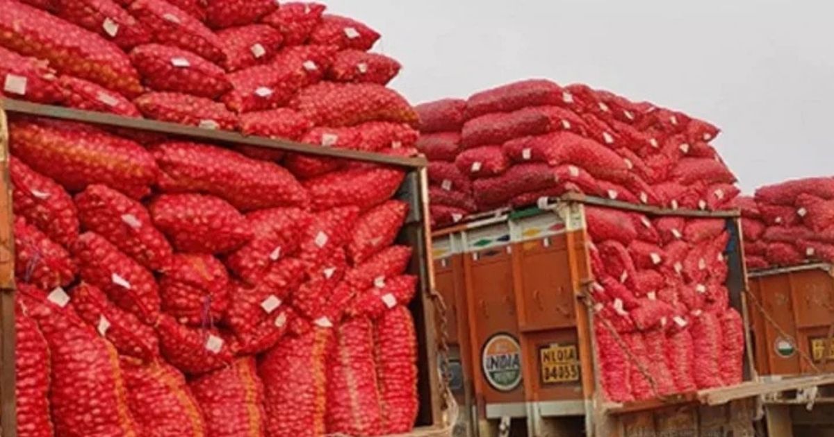 ভারতীয় পেঁয়াজ বাজারে ঢুকতেই কমতে শুরু করেছে দাম