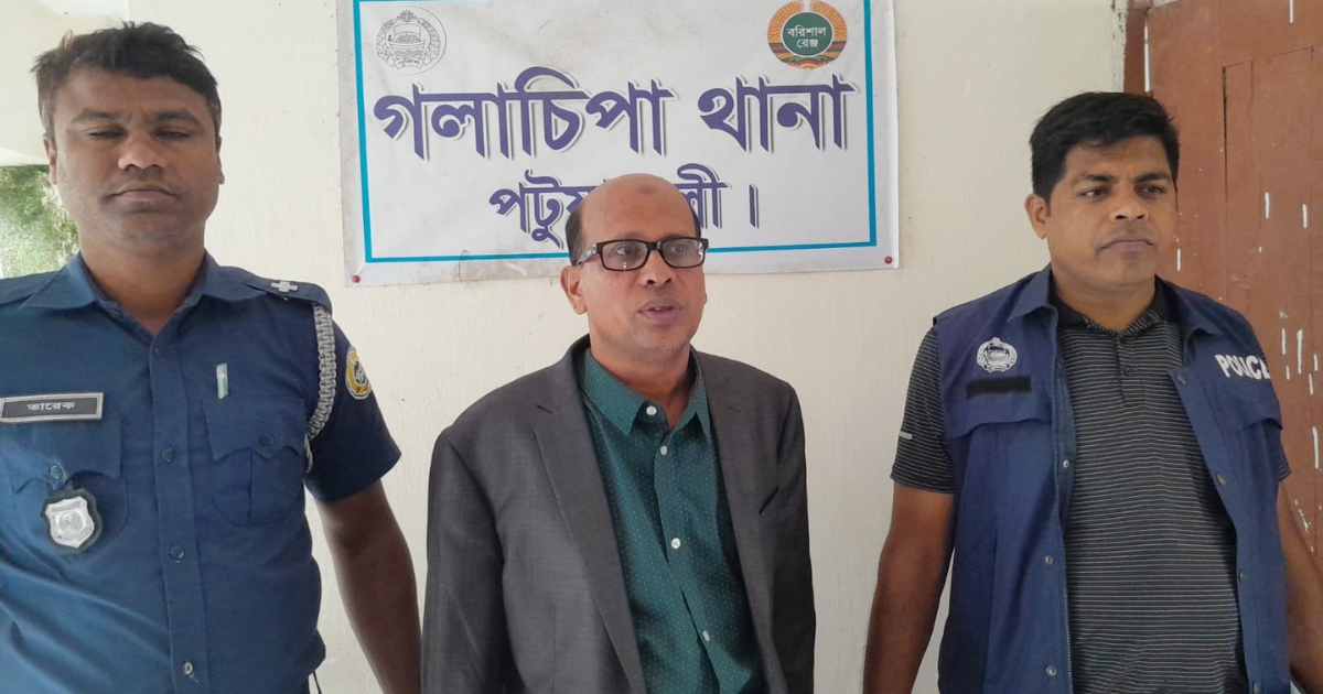 সরকারি চাকরি দেয়ার প্রলোভন দেখিয়ে প্রতারণার অভিযোগ, প্রতারক আটক