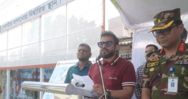 যত্রতত্র পোস্টার লাগালেই দিতে হবে চার্জ : মোহাম্মদ এজাজ