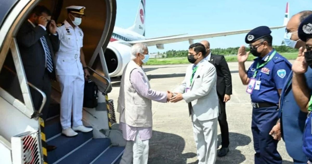 রোহিঙ্গা ইস্যুতে আন্তর্জাতিক সম্মেলনে যোগ দিতে কক্সবাজারে প্রধান উপদেষ্টা ড. ইউনূস