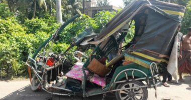 খুলনায় ট্রাকের ধাক্কায় প্রাণ গেল ৩ জনের