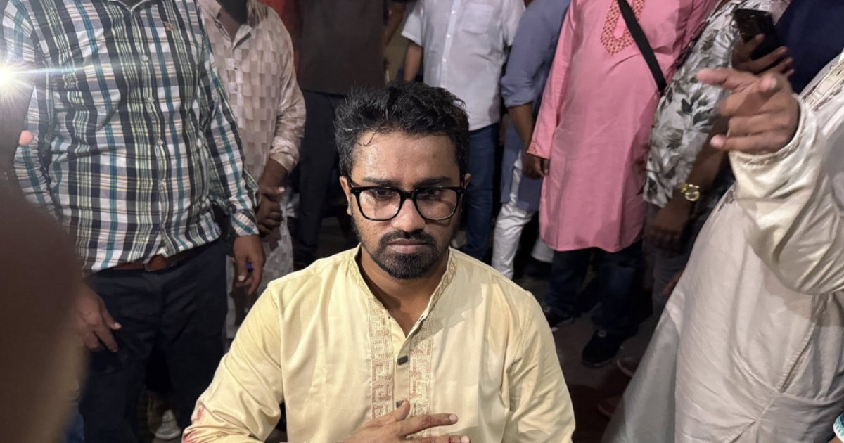 জাপা ও আ.লীগের হামলায় রাশেদ খান আহত, নেওয়া হলো হাসপাতালে