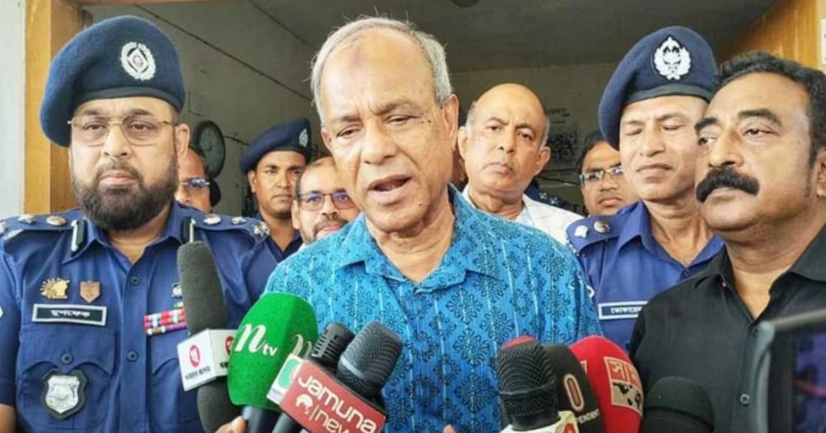 যতবড় চাঁদাবাজ-ই হোক না কেন,কোনো চাঁদাবাজকে বাংলাদেশে থাকতে দেয়া হবে না : স্বরাষ্ট্র উপদেষ্টা