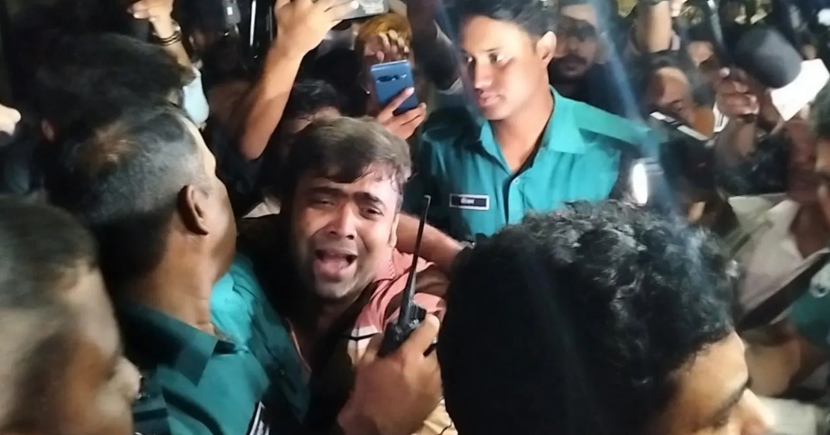 ধানমন্ডি ৩২ নম্বরে এসে যুবকের ভিডিও কল, আ.লীগ সন্দেহে গণপিটুনি