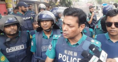 প্রধান উপদেষ্টার নিরাপত্তা দিতে না পারলে চাকরি ছেড়ে দেওয়া উচিত: ডিসি মাসুদ