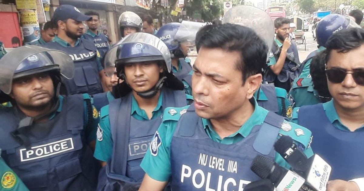 প্রধান উপদেষ্টার নিরাপত্তা দিতে না পারলে চাকরি ছেড়ে দেওয়া উচিত: ডিসি মাসুদ