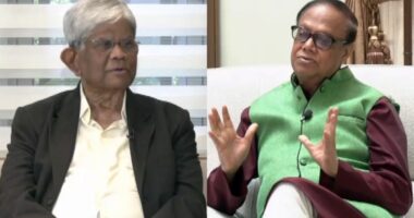 অন্তর্বর্তী সরকারের এক বছরে অর্থনীতিতে রক্তক্ষরণ হলেও কমেছে অর্থপাচার-লুটপাট