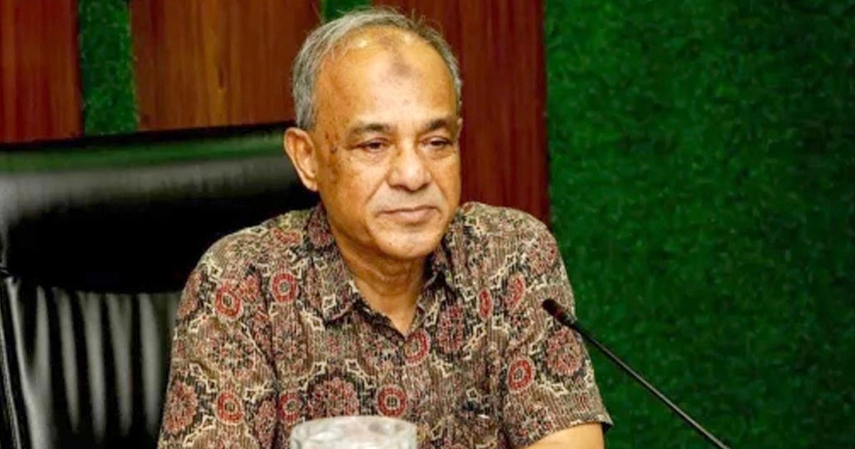 আইনশৃঙ্খলা বাহিনীর হারানো অস্ত্রের সন্ধান দিলে মিলবে পুরস্কার : স্বরাষ্ট্র উপদেষ্টা