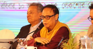 প্রায় এক বছর ডলার বিক্রি না করার কারণ জানালেন গভর্নর