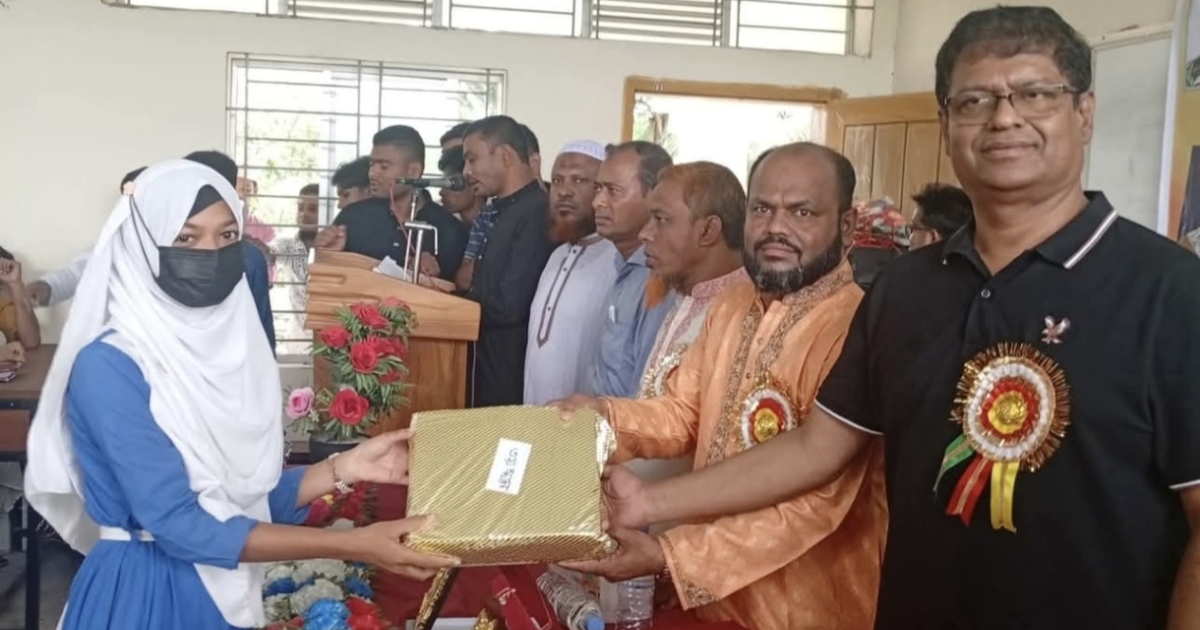 ছাত্রদলের উদ্যোগে সেনবাগে কৃতি শিক্ষার্থী সংবর্ধনা ও পুরস্কার বিতরণ