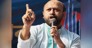 আ.লীগ মুক্তিযুদ্ধের নয়, ছেঁচড়া-বাটপারের দল : ব্যারিস্টার ফুয়াদ