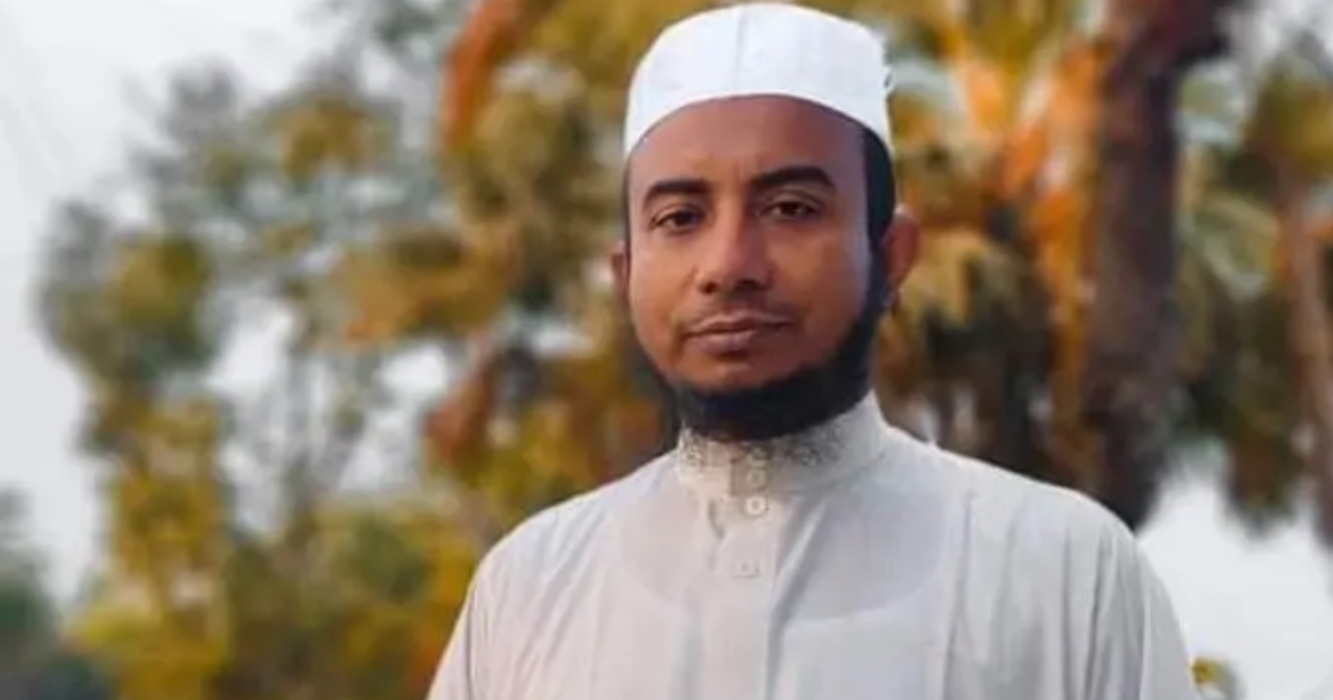 এশার নামাজের পর হেফাজত নেতাকে কুপিয়ে হত্যা