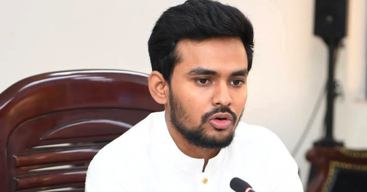 ডাকসু নির্বাচনের সফলতা কামনা করেছেন  উপদেষ্টা আসিফ মাহমুদ