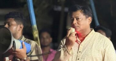 প্রতিহিংসার বশবর্তী হয়ে আমাকে বহিষ্কার করা হয়েছে’ : কর্নেল আজাদ