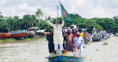 শতাধিক ট্রলার নিয়ে জামায়াতের নৌবহর, নেতৃত্বে শামীম সাঈদী
