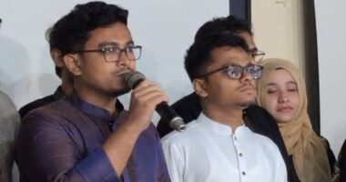 আনুষ্ঠানিকভাবে ডাকসুর দায়িত্ব নিলেন সাদিক কায়েম-ফরহাদরা