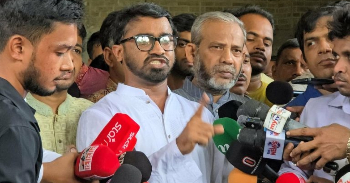 বিভাজনের সুযোগে আওয়ামী লীগ দ্বিগুণ শক্তি নিয়ে ফিরবে,তখন কারো শেষরক্ষা হবে না : রাশেদ খান