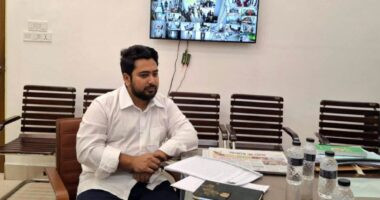 হাসিনার বিরুদ্ধে সাক্ষ্য দিতে ট্রাইব্যুনালে নাহিদ ইসলাম