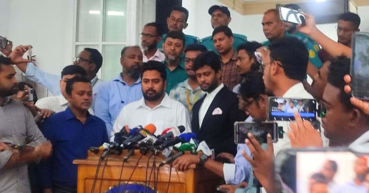 শেখ হাসিনার মামলায় আমিই হয়তো শেষ সাক্ষী : নাহিদ ইসলাম