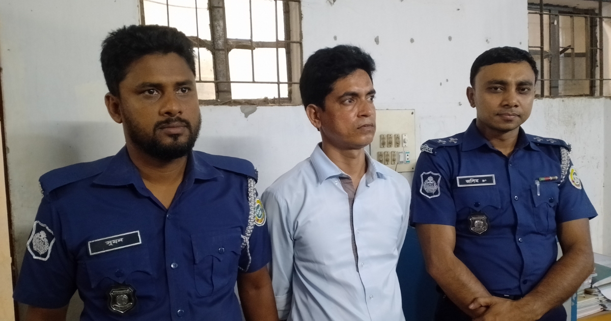 মহিপুরে ভূয়া ডাক্তার হারুনকে এক মাসের কারাদণ্ড